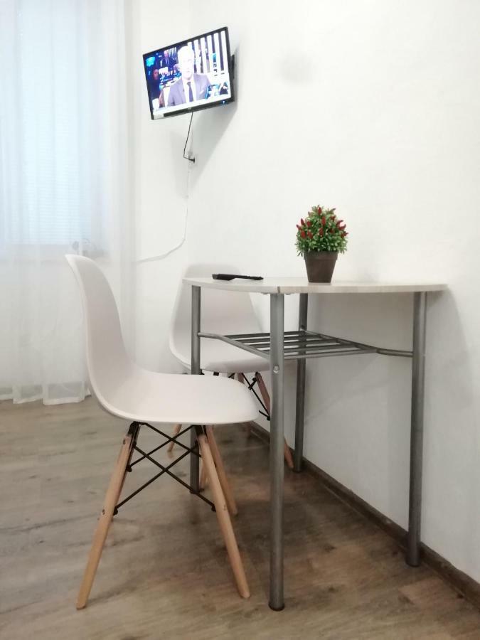 Apartment On Lychakivska 161 Lviv Buitenkant foto